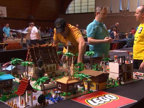 Brick Mania : créer des univers en briques Lego 