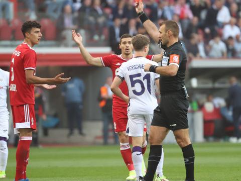 Clasico: le Standard voit rouge et s'incline