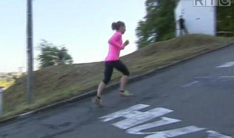 Crazy Hill Running... ou le mur de Huy contre la montre à pied !