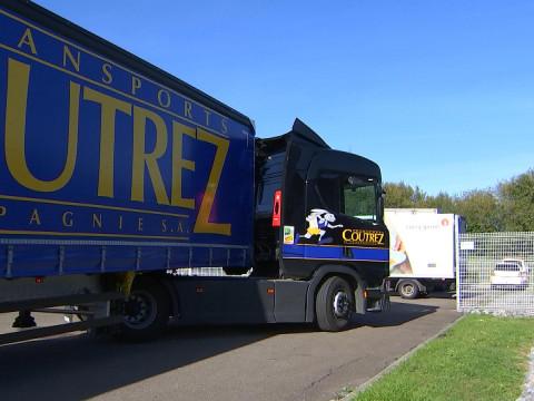 20 000 autocollants pour sensibiliser aux angles morts des camions