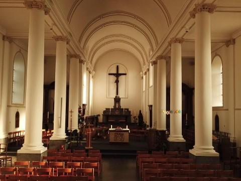 Eglise : plus de célébrations en présentiel