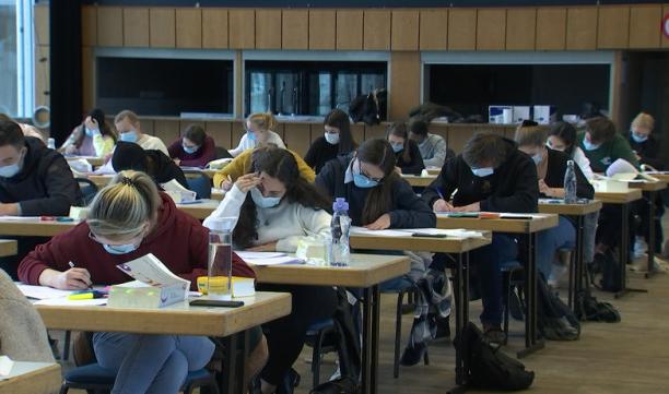 Examens en présentiel : quid des étudiants malades?