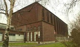 La patinoire reste fermée