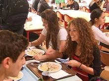 Mieux manger dans les cantines scolaires, un défi relévé à l'Athénée Royal d'Herstal