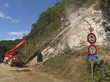 N633: chantiers pour stabiliser des parois rocheuses