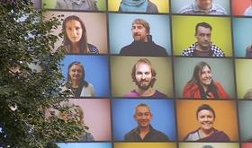 138 portraits pour égayer la place Saint-Etienne