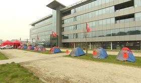 Campement syndical au centre Acier