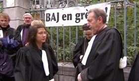 Bureau d'aide juridique : fermé !