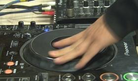 Les DJ's rencontrent les enfants malades du CHR
