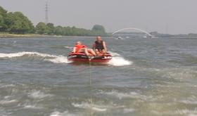 Des non-voyants au volant d'un bateau!