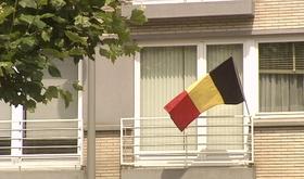 Visite royale : des drapeaux Noir-Jaune-Rouge
