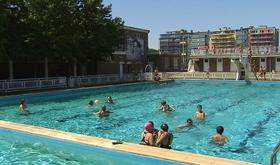 Affluence à la piscine de Huy