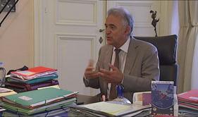 CoÍ»t des pompiers: Le Gouverneur s'explique