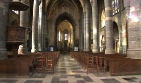 La collégiale Sainte-Croix sur la liste des monuments menacés