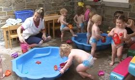 Chaleur: les crèches s'adaptent
