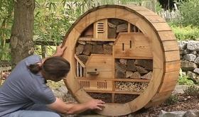 Braives: il fabrique des hôtels à insectes