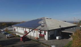 Country Hall : 1200 m² de panneaux photovoltaÍ¯ques
