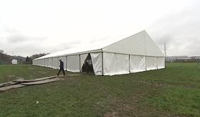 Etudiants : le chapiteau en place