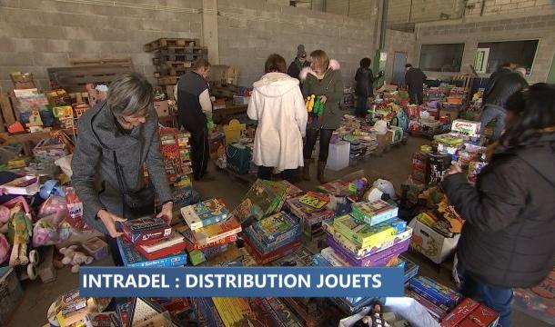 Distribution des jouets collectés dans les recyparcs