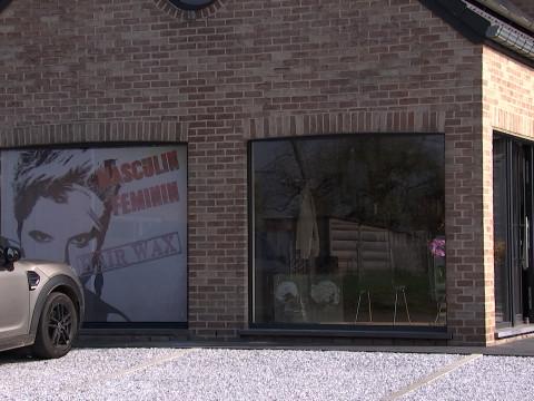 Juprelle: un double-garage pour un salon de coiffure commun