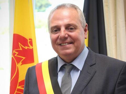 Le gouverneur Herve Jamar démissionne