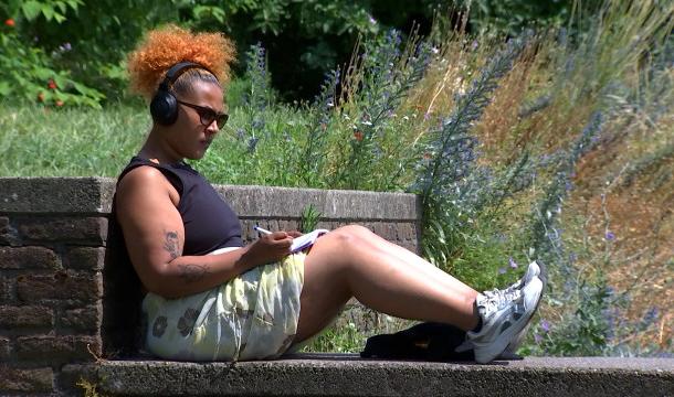 La chanteuse liégeoise Deïja bientôt aux Ardentes 
