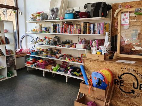 Une nouvelle boutique de seconde main dédiée aux enfants ouvre à Saint-Léonard