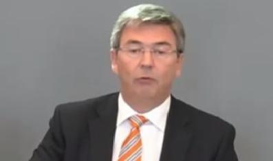 Le directeur financier ne convainc pas sur la rémunération des comités de secteur
