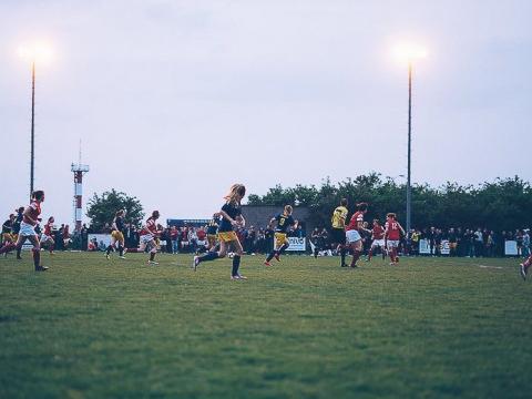 Le football féminin amateur déboule à Liège !