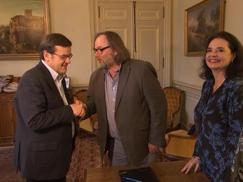 Le pacte PS-MR est signé à Liège, le PS seul à Seraing