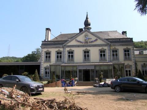 Les employés du château des Thermes à son secours 