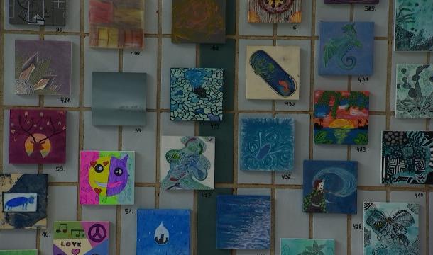 Hannut: Les Petits Carrés s'exposent à la Piscine