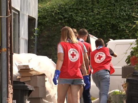 Les scouts de Modave en aide aux sinistrés avec la Croix-Rouge