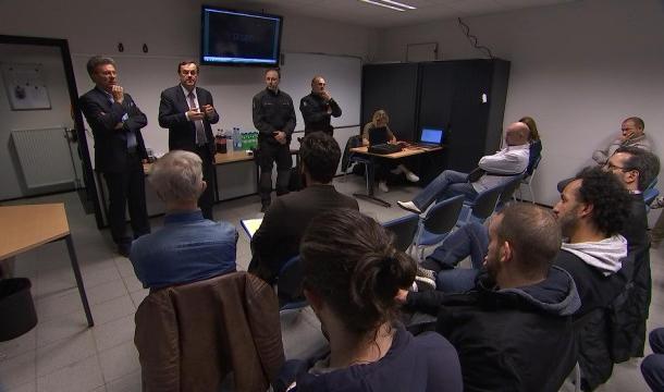 Liège : réunion citoyenne sur le taser 