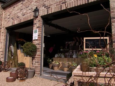 Lincé: Une fleuriste investit le garage familial pour lancer son activité