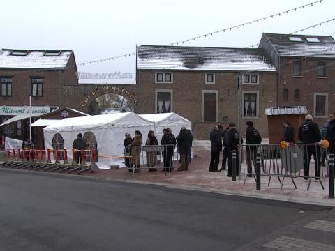 Nouvelle place pour "le plus petit marché de Noël de Belgique"