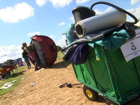 Objets perdus au camping : seconde vie pour les associations ! 