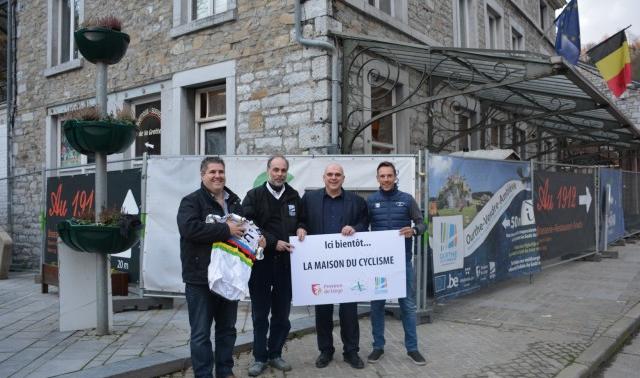 Philippe Gilbert offre un maillot pour la future Maison du Cyclisme