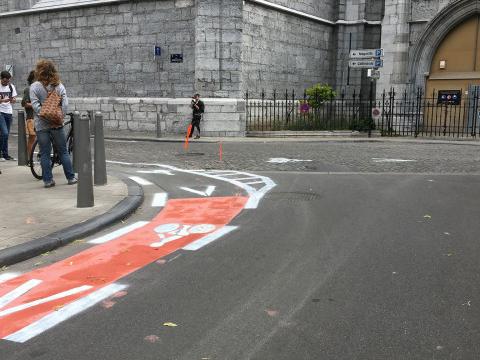 Place Saint-Paul : des marquages cyclables pirates effacés