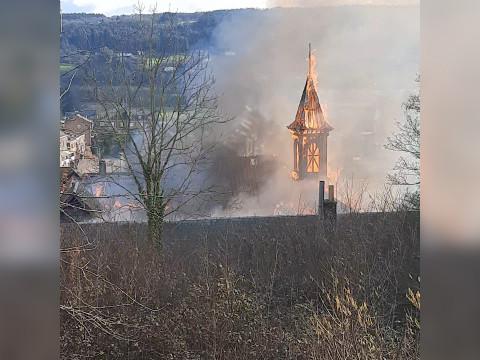 Un incendie ravage le Prieuré d'Amay