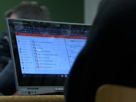 Une aide pour faciliter la transition numérique dans le secondaire