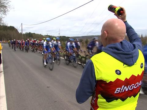 Une journée dans la peau d'un soigneur sur Liège-Bastogne-Liège