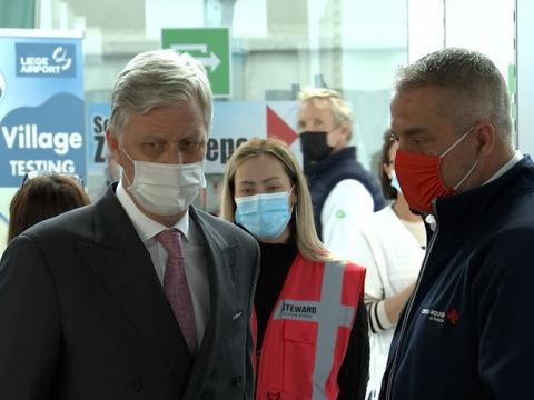Visite du Roi Philippe au centre de vaccination de Bierset