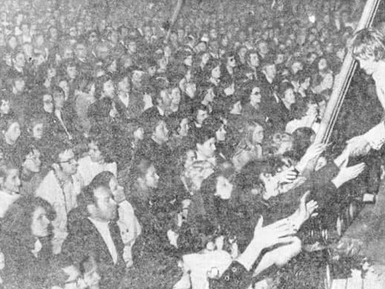 Claude François en concert sur un parking à Rocourt ?