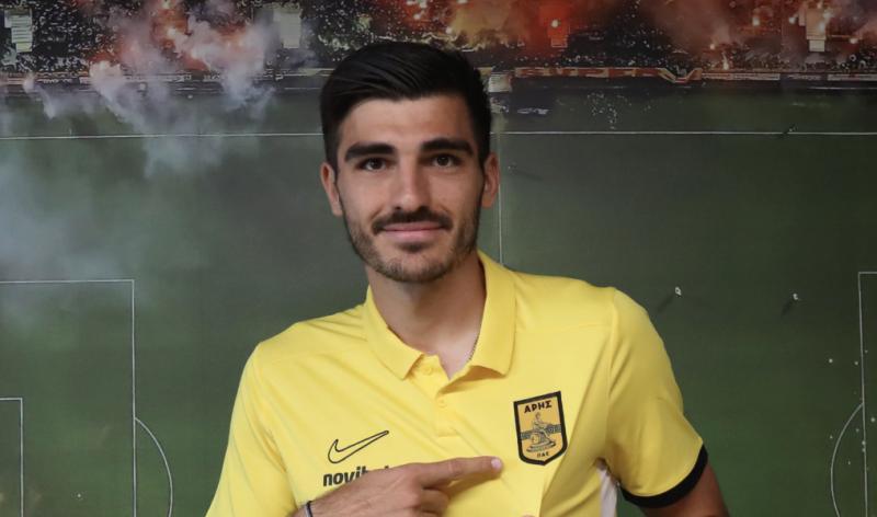 Le Standard prête Bosko Sutalo à l'Aris Salonique
