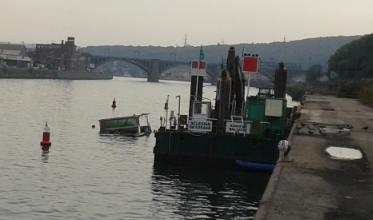 La péniche d'Ougrée ne sera pas découpée. Elle pourrait encore flotter 