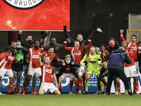 Le Standard élimine le Club de Bruges en quarts