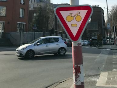 Liège : nouvelle signalisation pour les cyclistes 