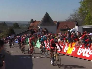 Quatre ascensions du "Mur de Huy" pour dompter la 88e Flèche
