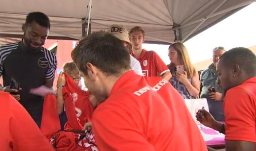 Standard : Fan Day et entraînement exigeant 